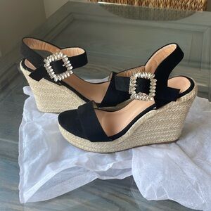 Wedge jute sandals
4 inch heel worn once excellent condition